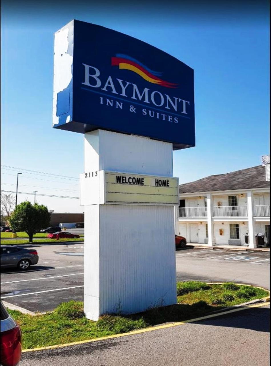 Baymont By Wyndham Tullahoma Hotell Exteriör bild